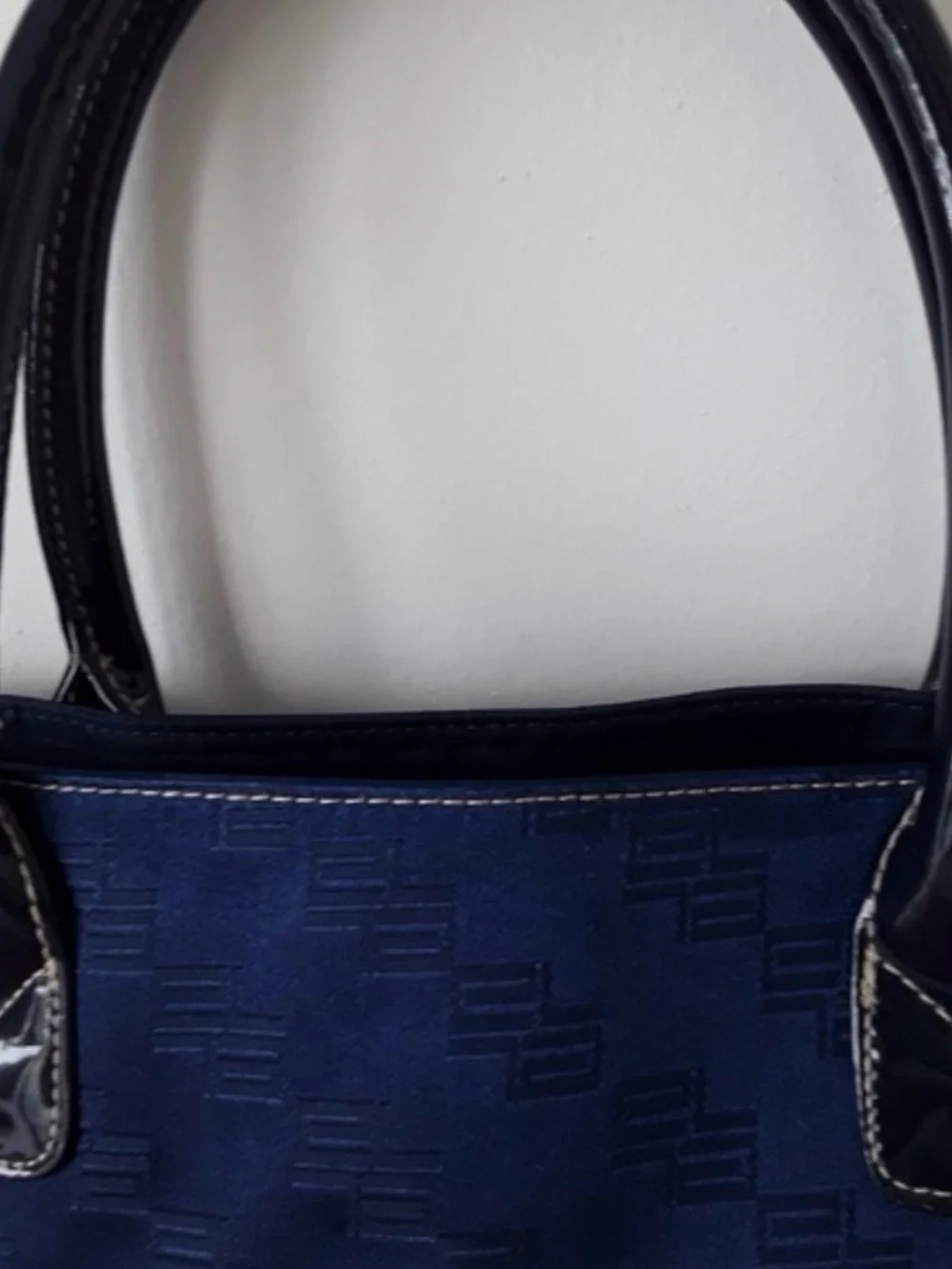 no brand stylish navy